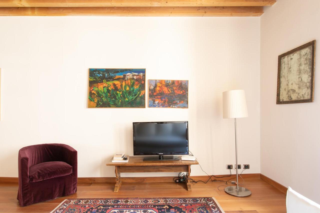 Apartment Calle Teatro Vecchio - Venedig