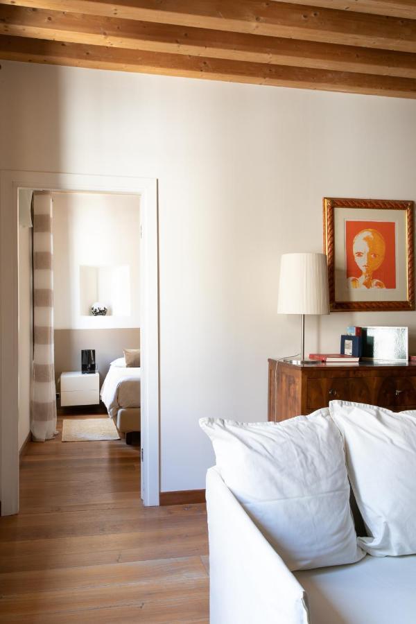 Appartamento Calle Teatro Vecchio - *
